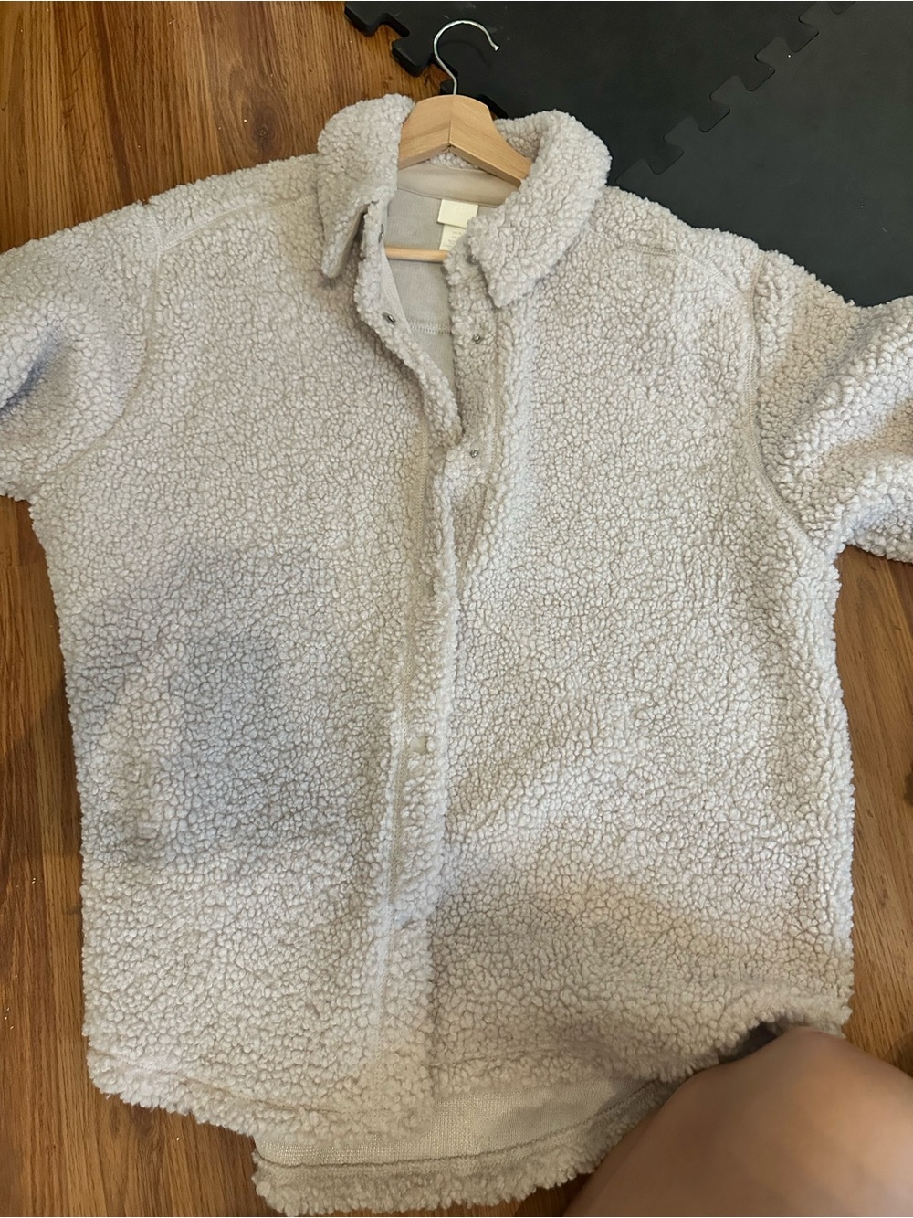 Women’s Sherpa Jacket size M
